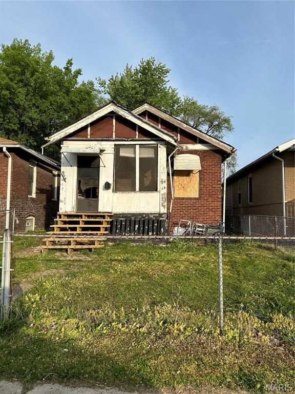 809 N 23 rd, East St Louis, IL 62205