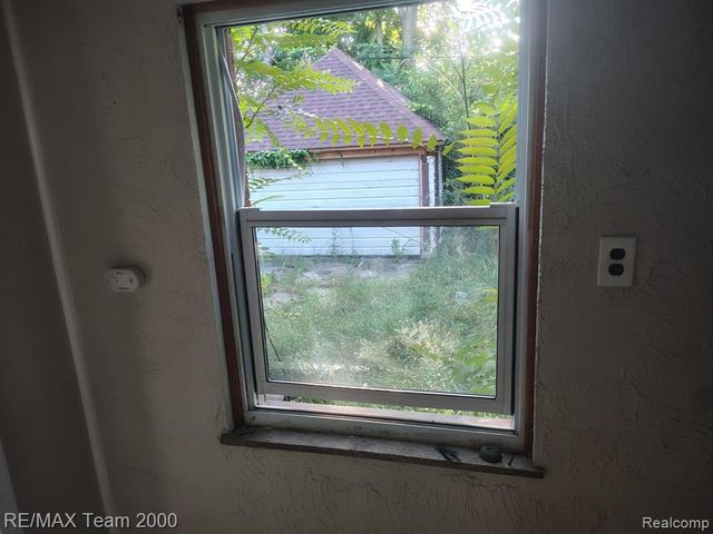 13960 Montrose Street, Detroit, MI 48227