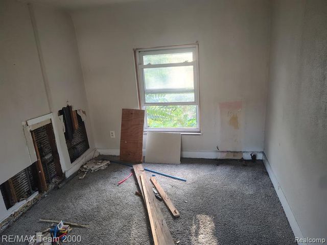 13960 Montrose Street, Detroit, MI 48227