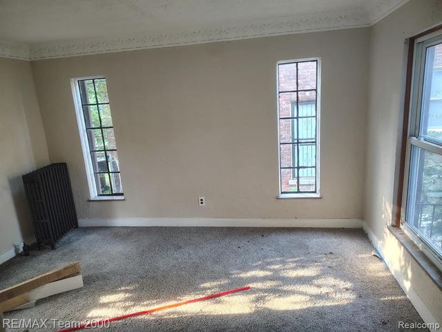 13960 Montrose Street, Detroit, MI 48227