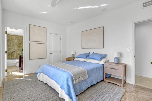 150 Bradley Place 605, Palm Beach, FL 33480
