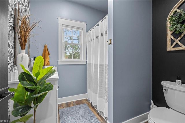 315 Bay Tree Beach RD, Seaford, VA 23696