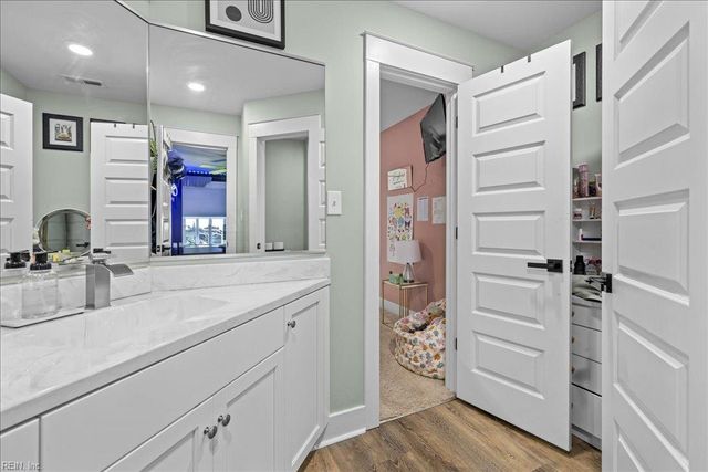 315 Bay Tree Beach RD, Seaford, VA 23696