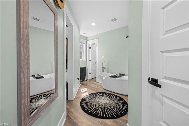 315 Bay Tree Beach RD, Seaford, VA 23696