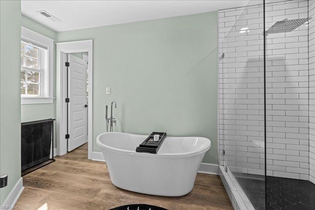 315 Bay Tree Beach RD, Seaford, VA 23696