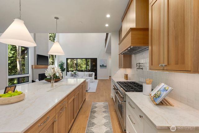 22605 NE 142nd Place, Woodinville, WA 98077
