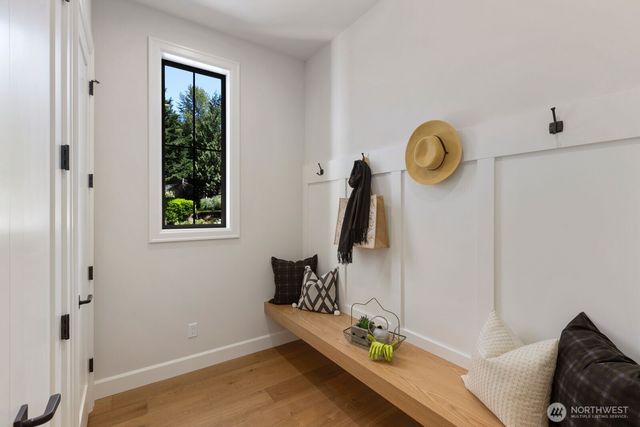 22605 NE 142nd Place, Woodinville, WA 98077