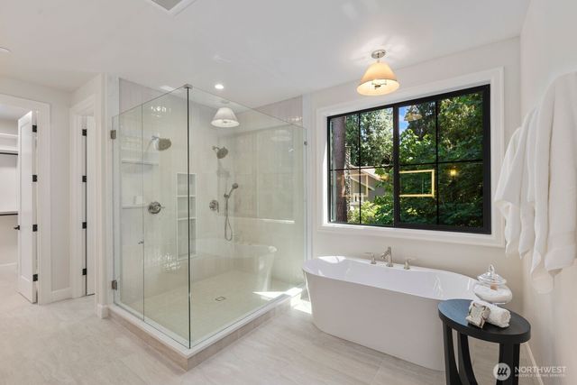 22605 NE 142nd Place, Woodinville, WA 98077