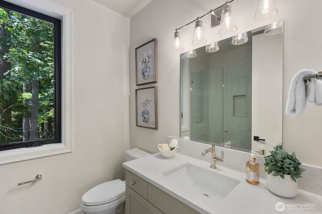 22605 NE 142nd Place, Woodinville, WA 98077