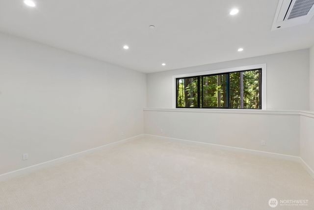 22605 NE 142nd Place, Woodinville, WA 98077