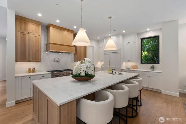 22605 NE 142nd Place, Woodinville, WA 98077