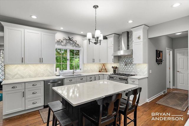 1015 Bradford Hollow Lane NE, Grand Rapids, MI 49525