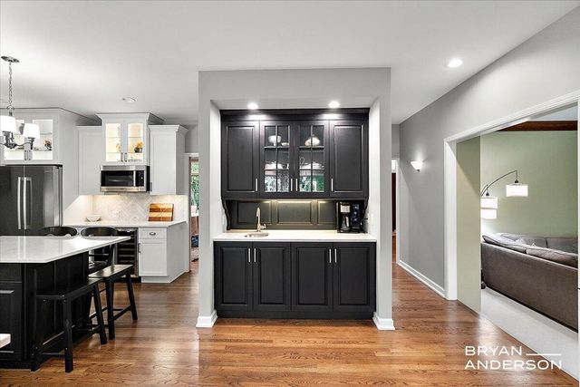 1015 Bradford Hollow Lane NE, Grand Rapids, MI 49525