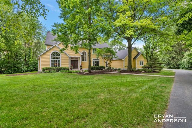1015 Bradford Hollow Lane NE, Grand Rapids, MI 49525