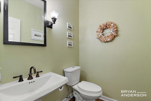 1015 Bradford Hollow Lane NE, Grand Rapids, MI 49525