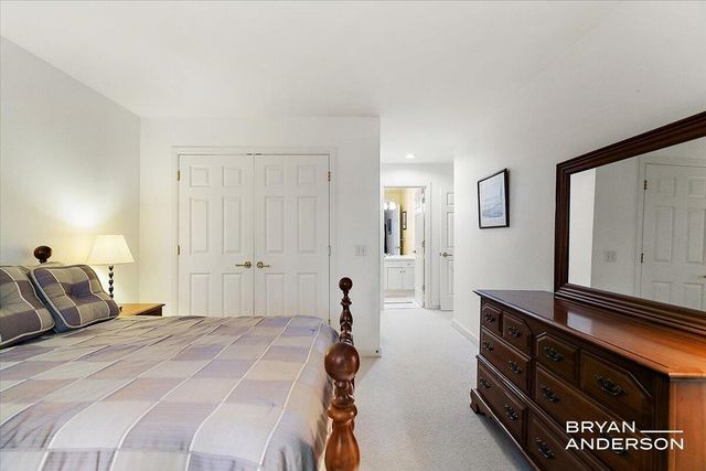 1015 Bradford Hollow Lane NE, Grand Rapids, MI 49525