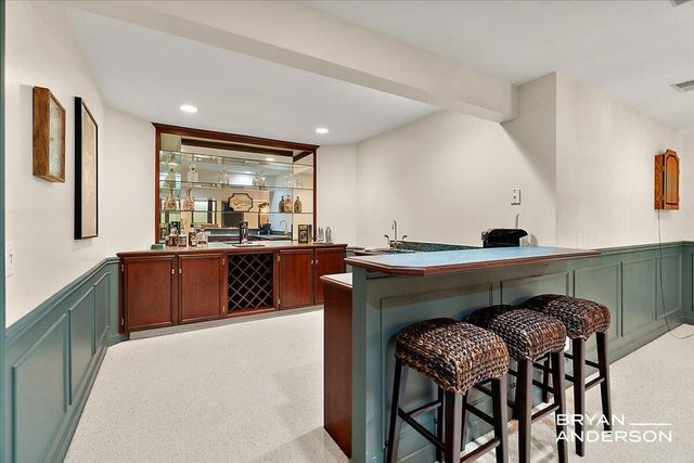 1015 Bradford Hollow Lane NE, Grand Rapids, MI 49525