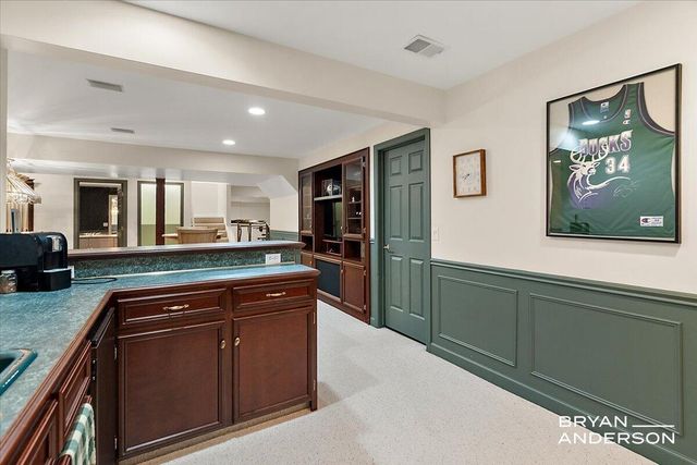 1015 Bradford Hollow Lane NE, Grand Rapids, MI 49525