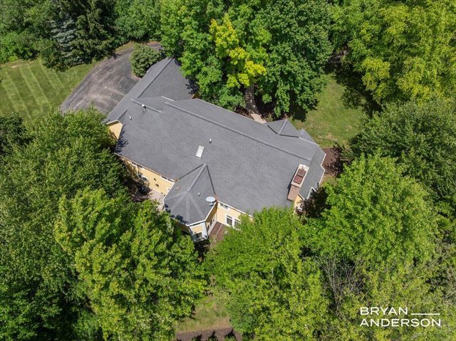 1015 Bradford Hollow Lane NE, Grand Rapids, MI 49525