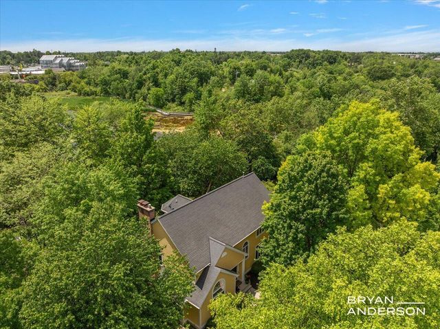 1015 Bradford Hollow Lane NE, Grand Rapids, MI 49525