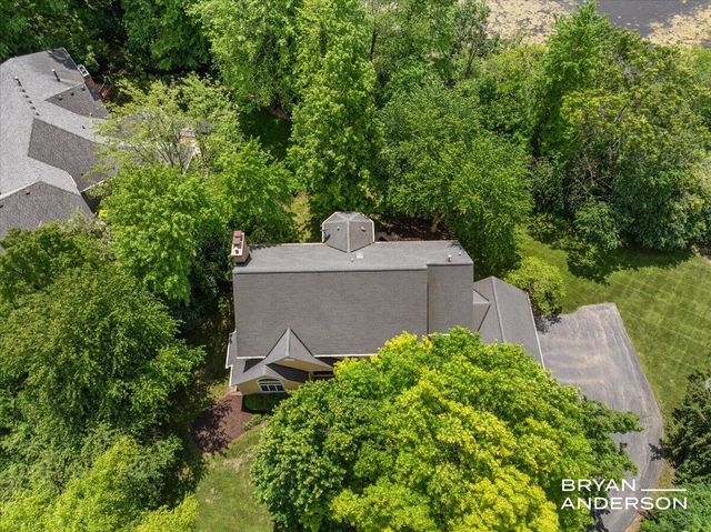 1015 Bradford Hollow Lane NE, Grand Rapids, MI 49525