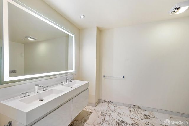 1601 Larkin Street 302, San Francisco, CA 94109