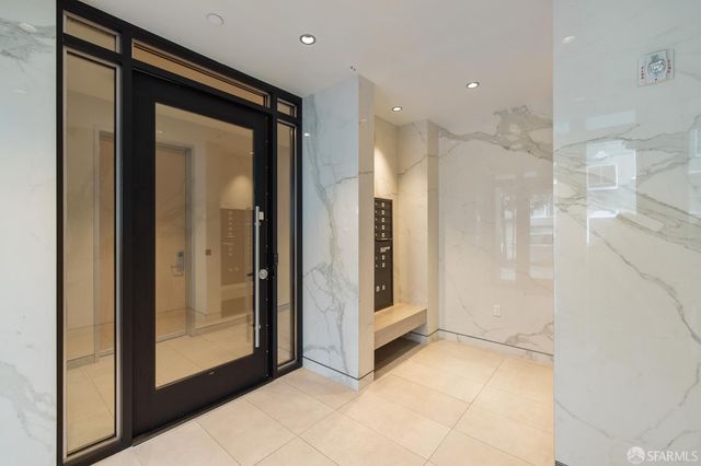 1601 Larkin Street 302, San Francisco, CA 94109