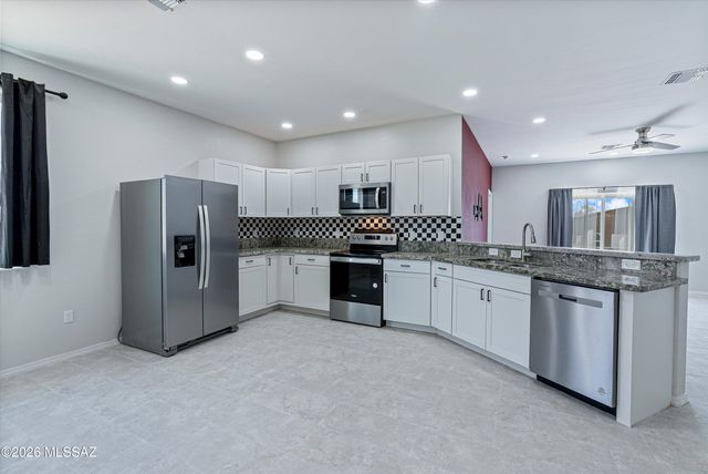 200 S Atlanta Street, Vail, AZ 85641