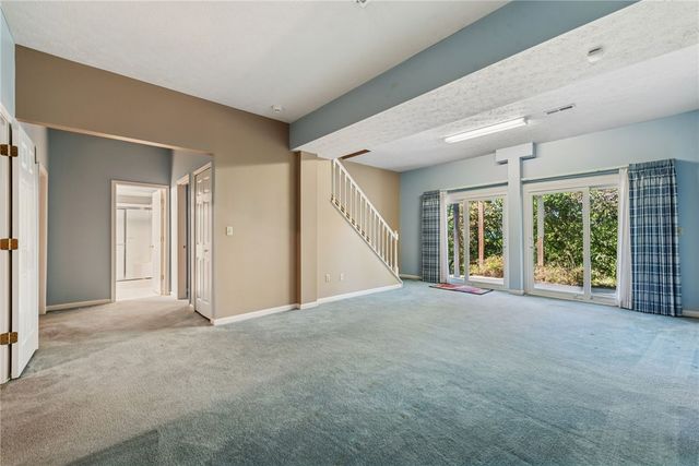 506 Sheridan Ln, Export, PA 15632