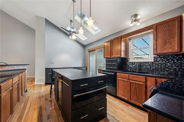 506 Sheridan Ln, Export, PA 15632