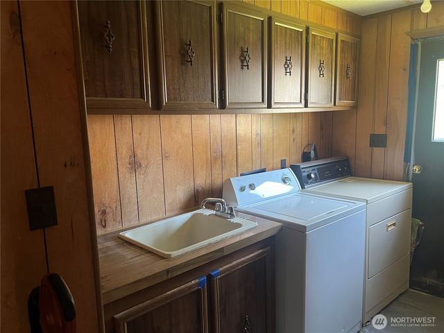 400 S Main, Washtucna, WA 99371
