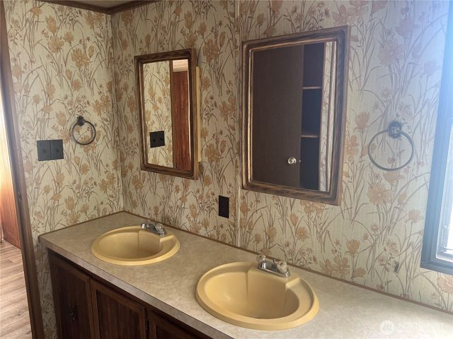 400 S Main, Washtucna, WA 99371