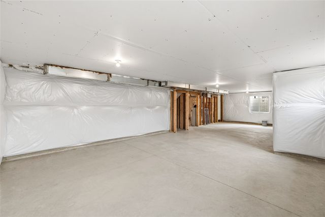 925 NW Rolland Road, Waukee, IA 50263