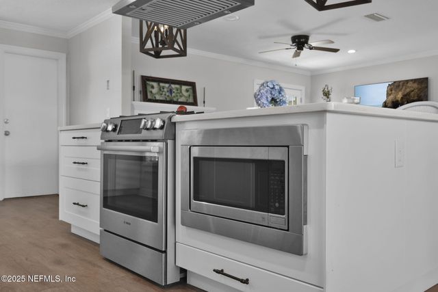 58 DOLPHIN Boulevard E, Ponte Vedra Beach, FL 32082