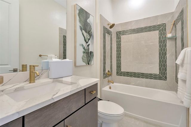 8530 SALMAR LOOP, Parrish, FL 34219