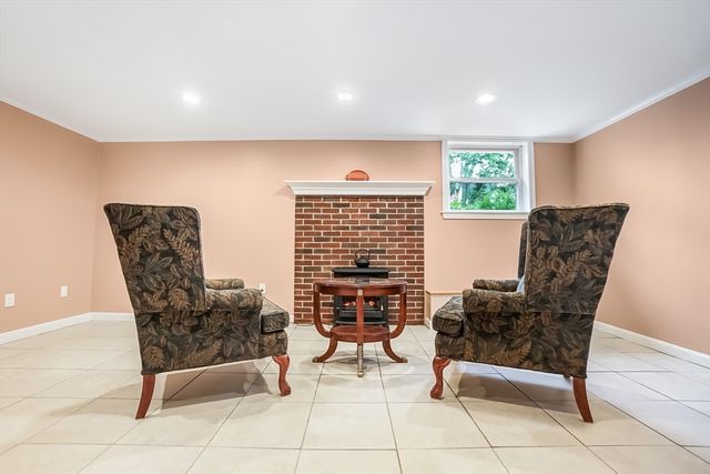 4 Heritage Drive, Reading, MA 01867