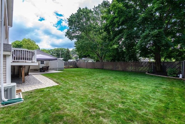 4 Heritage Drive, Reading, MA 01867