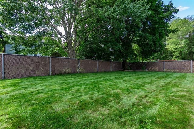 4 Heritage Drive, Reading, MA 01867
