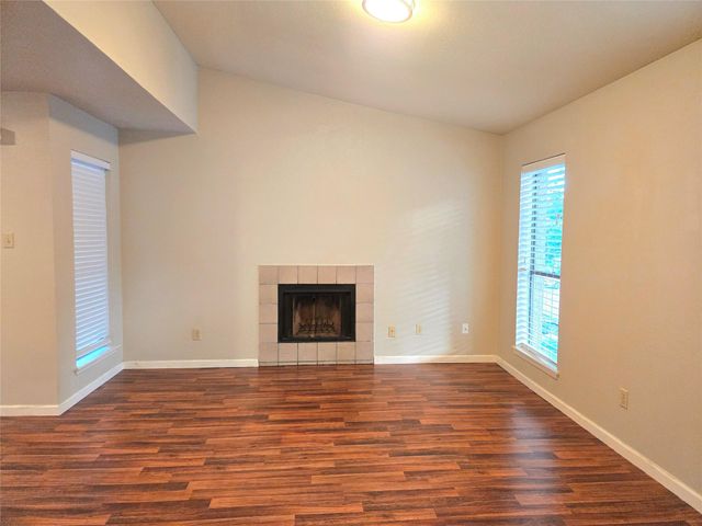 6602 Harbor Town Drive 404, Houston, TX 77036