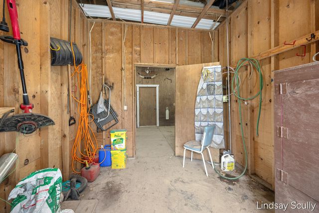 1525 104th Street SW, Byron Center, MI 49315