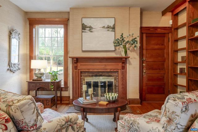 4040 EDGE VALLEY RD, North Garden, VA 22959