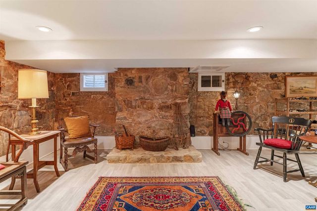 4040 EDGE VALLEY RD, North Garden, VA 22959