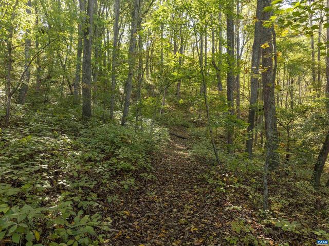 4040 EDGE VALLEY RD, North Garden, VA 22959