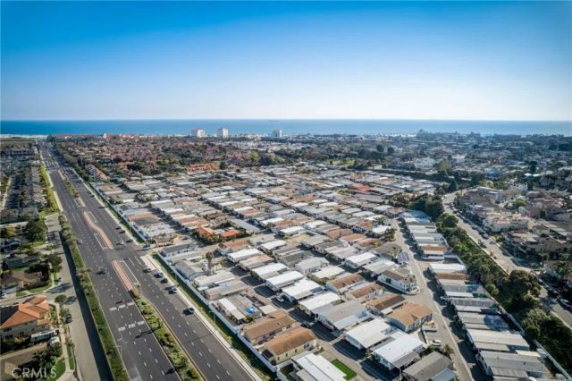 20701 Beach 55, Huntington Beach, CA 92648
