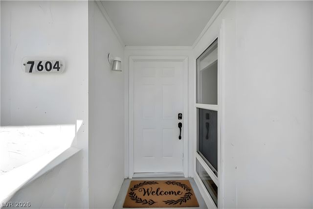 7604 Pheasant Lane, Las Vegas, NV 89145
