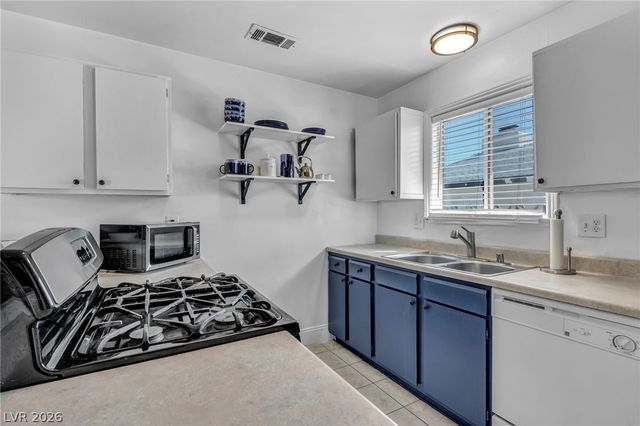 7604 Pheasant Lane, Las Vegas, NV 89145