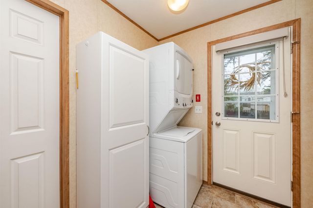 7 D'amours Avenue, Rochester, NH 03839