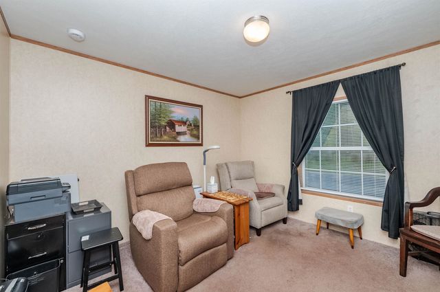 7 D'amours Avenue, Rochester, NH 03839