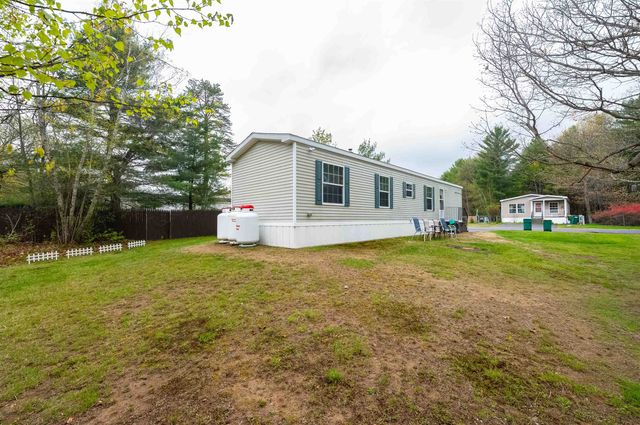 7 D'amours Avenue, Rochester, NH 03839