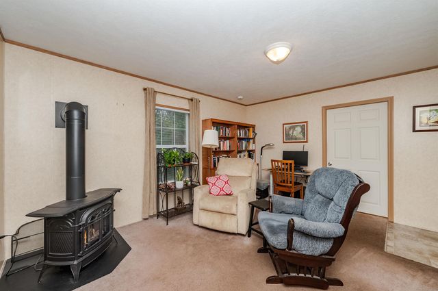 7 D'amours Avenue, Rochester, NH 03839